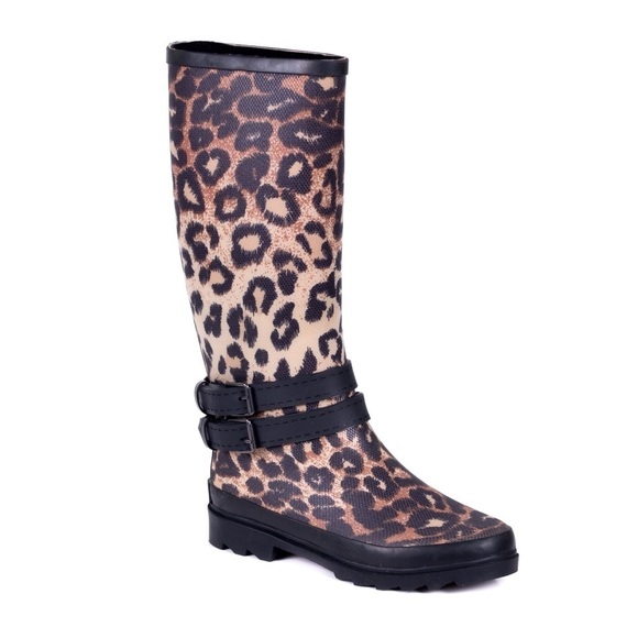Women Rubber Rain Boots, Leopard Print Rainboots - Picture 2 of 3